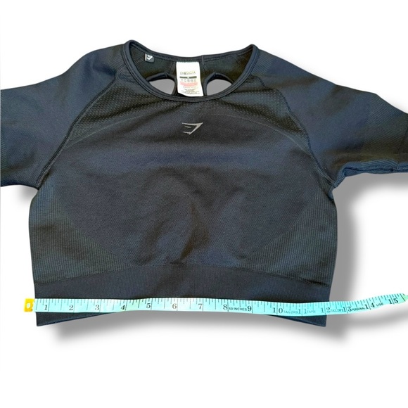 GYMSHARK Ultra Seamless Crop Top Black Women's Short Sleeve Active Sz M EUC - Picture 5 of 7